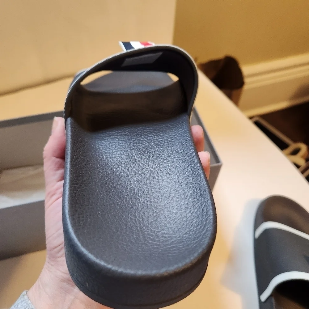 Thom Browne grosgrain loop tab pool slides size 41 BNWB